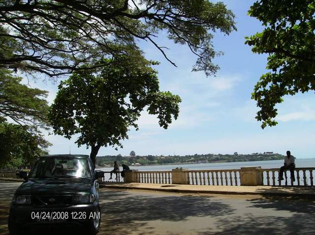 ai609.photobucket.com_albums_tt175_tininha05_STom245.jpg
