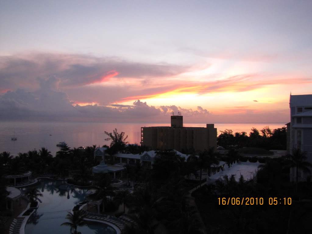 ai614.photobucket.com_albums_tt222_octuning_jamaica_202010_jamaica2010108.jpg