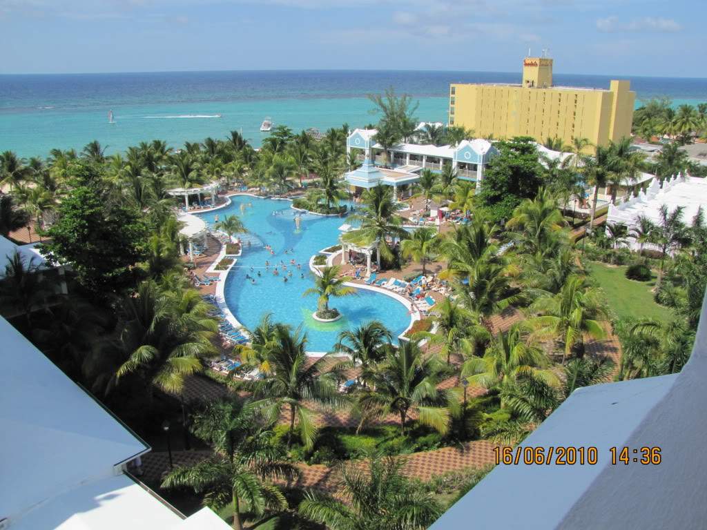 ai614.photobucket.com_albums_tt222_octuning_jamaica_202010_jamaica2010154.jpg