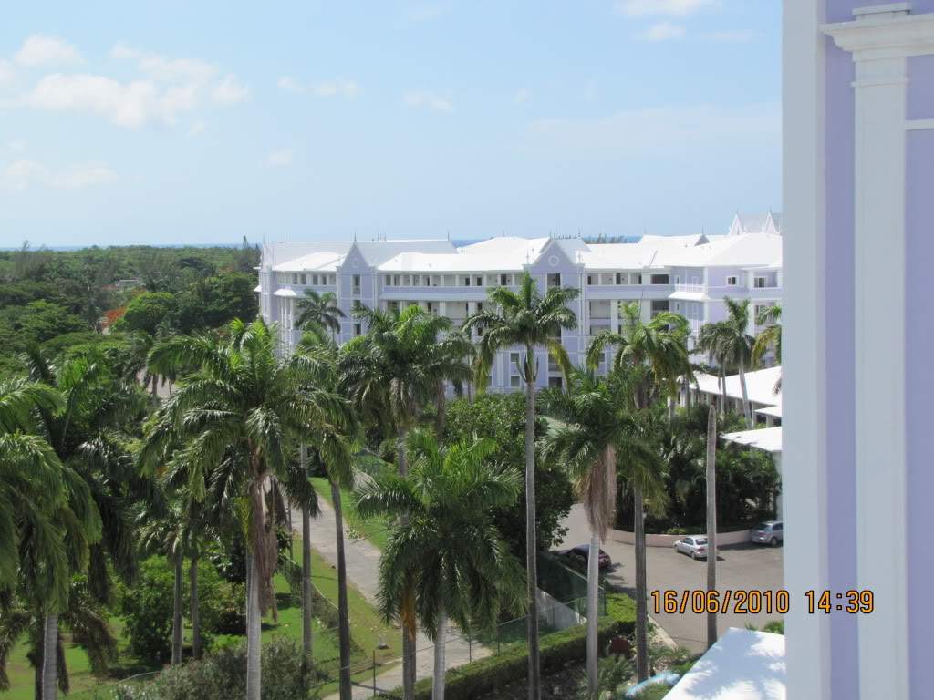 ai614.photobucket.com_albums_tt222_octuning_jamaica_202010_jamaica2010161.jpg