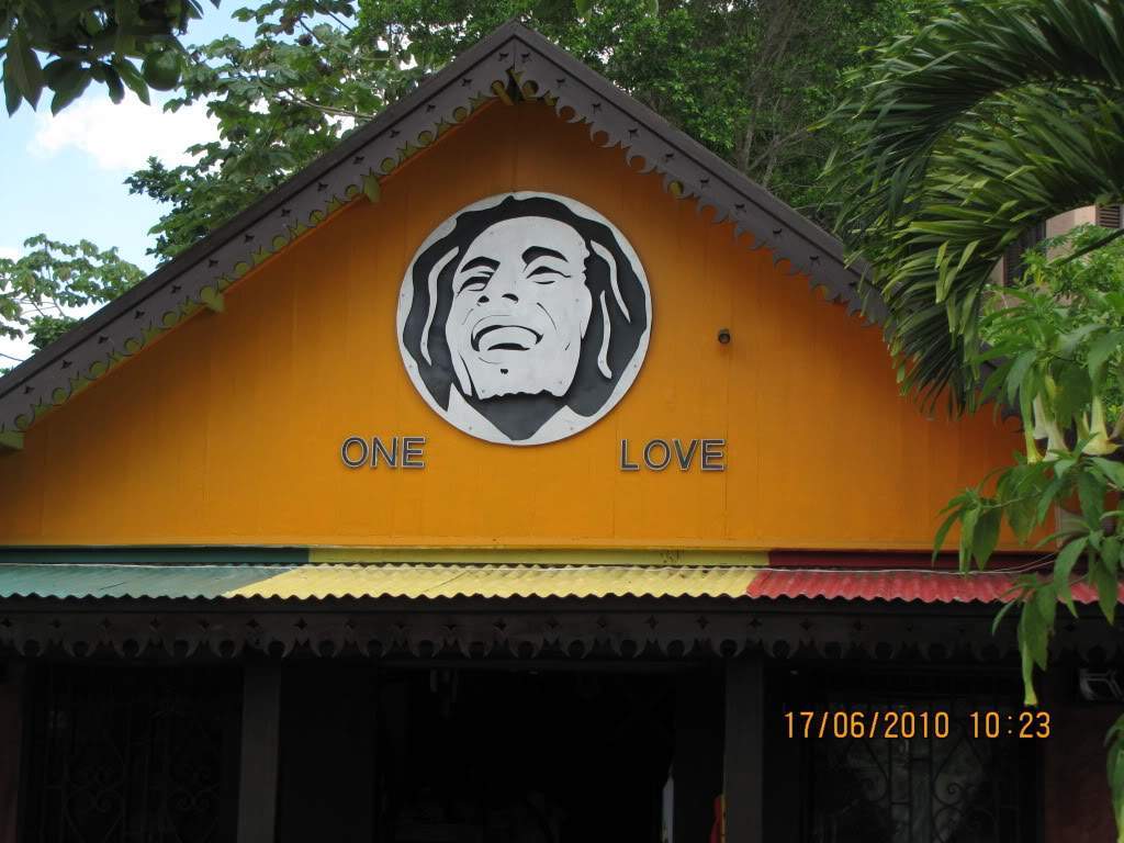 ai614.photobucket.com_albums_tt222_octuning_jamaica_202010_jamaica2010271.jpg