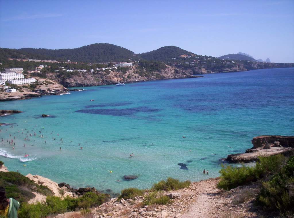 ai620.photobucket.com_albums_tt287_malibugirl__Ibiza190.jpg