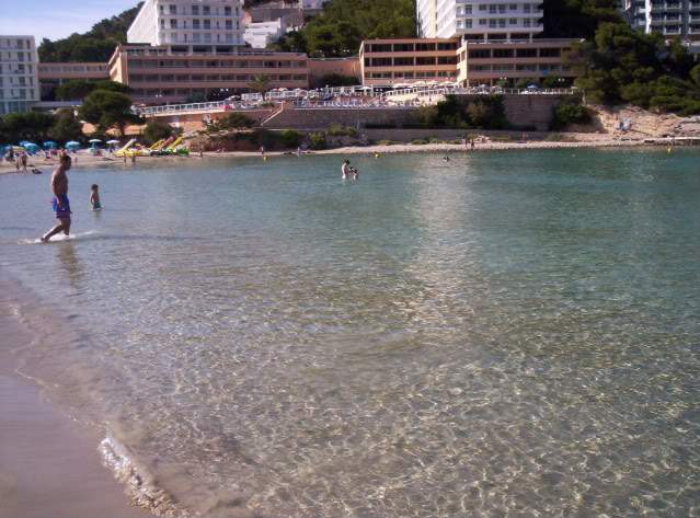 ai620.photobucket.com_albums_tt287_malibugirl__Ibiza479.jpg