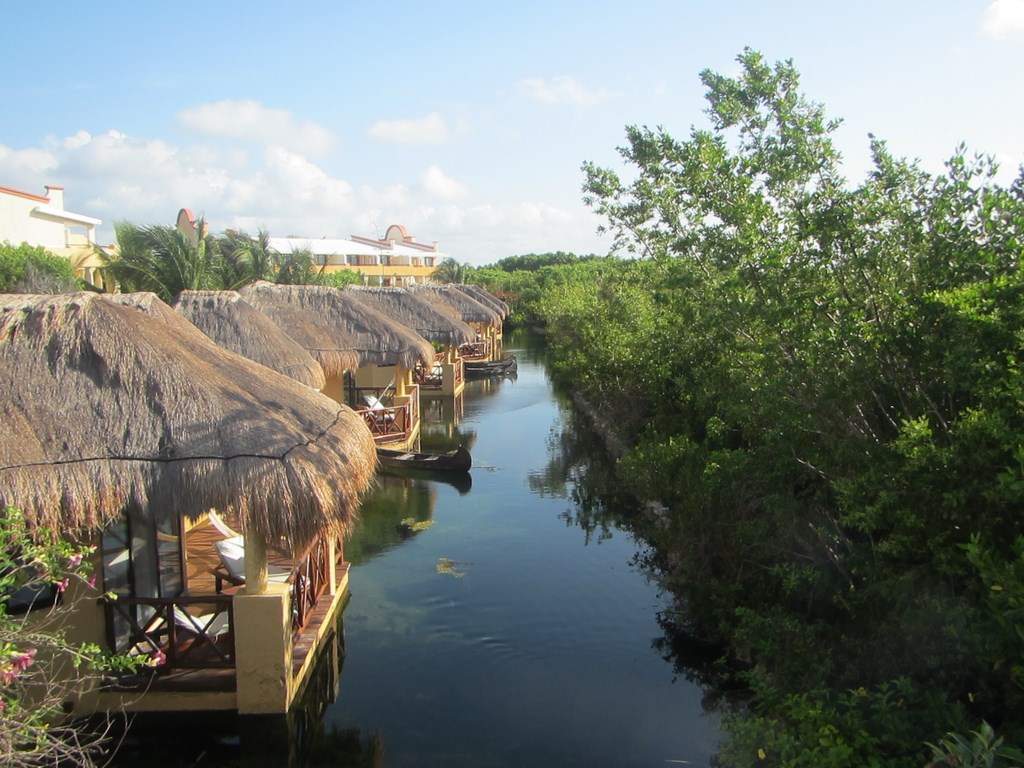 ai636.photobucket.com_albums_uu81_ruimartinsphotos_Mexico_202013_IMG_0101Copy.jpg