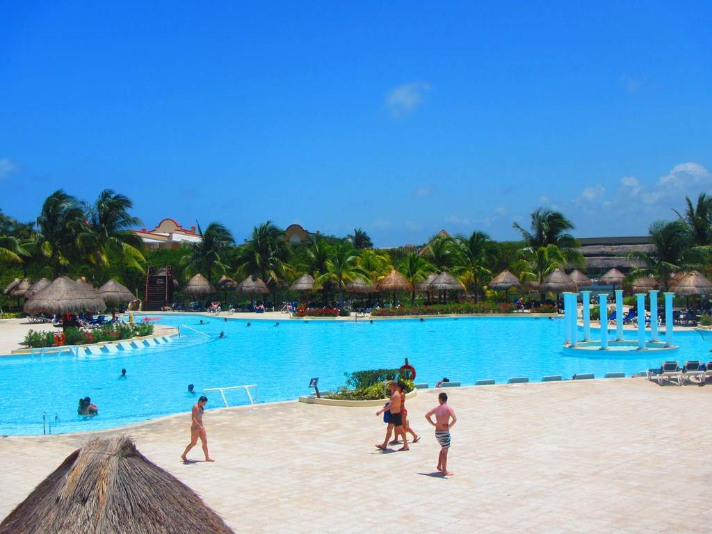 ai636.photobucket.com_albums_uu81_ruimartinsphotos_Mexico_202013_IMG_0353Copy.jpg