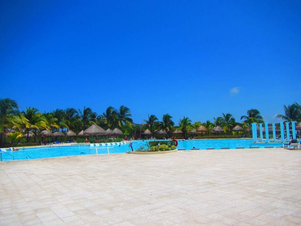 ai636.photobucket.com_albums_uu81_ruimartinsphotos_Mexico_202013_IMG_0355Copy.jpg