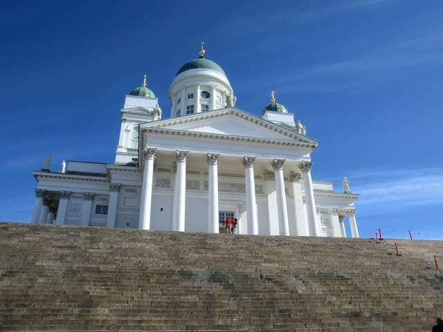 ai639.photobucket.com_albums_uu112_stafinko_Helsinquia_Catederal_Luterana.jpg