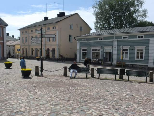 ai639.photobucket.com_albums_uu112_stafinko_Helsinquia_CIMG0403.jpg