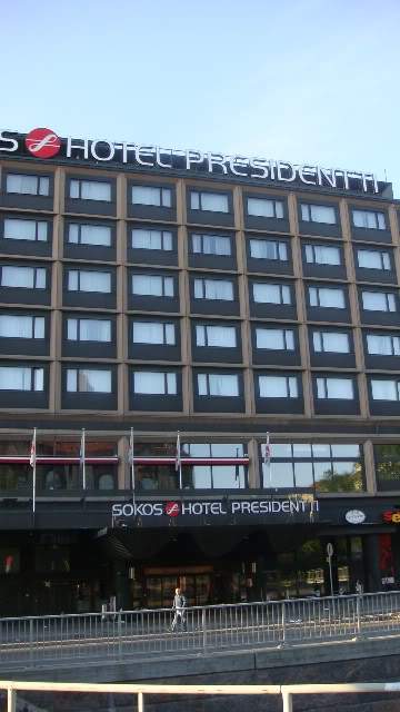ai639.photobucket.com_albums_uu112_stafinko_Helsinquia_hotel.jpg