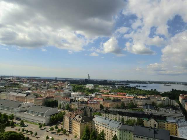 ai639.photobucket.com_albums_uu112_stafinko_Helsinquia_panoramicas2.jpg