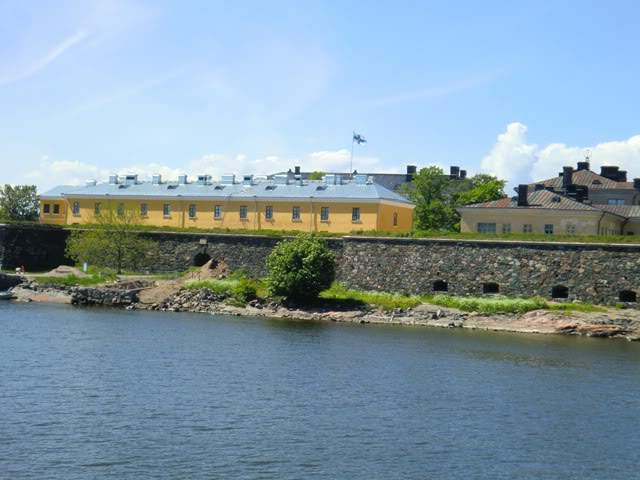 ai639.photobucket.com_albums_uu112_stafinko_Helsinquia_seaborg1.jpg