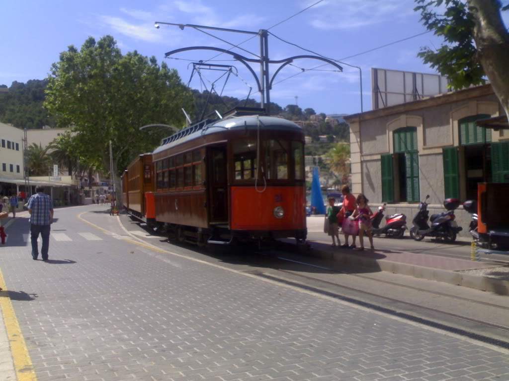 ai639.photobucket.com_albums_uu120_Paula_Mag_06062009031.jpg