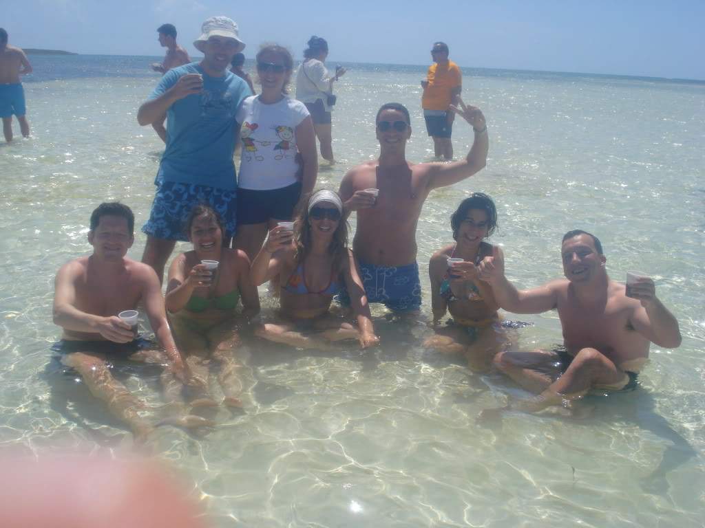 ai644.photobucket.com_albums_uu167_AnaSantos290_DSC06027.jpg
