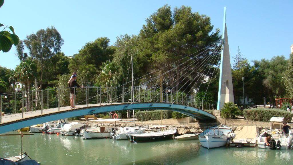 ai645.photobucket.com_albums_uu177_helenavm_Ibiza_DSC00147.jpg