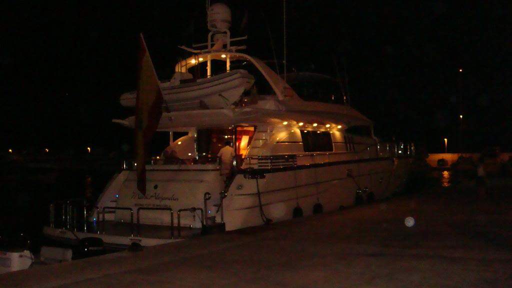ai645.photobucket.com_albums_uu177_helenavm_Ibiza_DSC00217.jpg