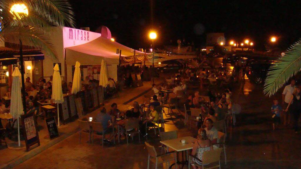 ai645.photobucket.com_albums_uu177_helenavm_Ibiza_DSC00220.jpg