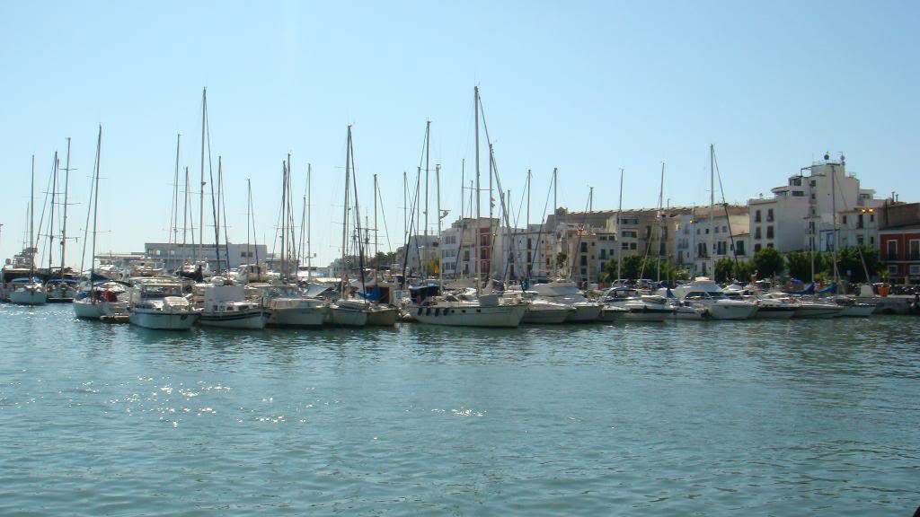 ai645.photobucket.com_albums_uu177_helenavm_Ibiza_DSC00225.jpg