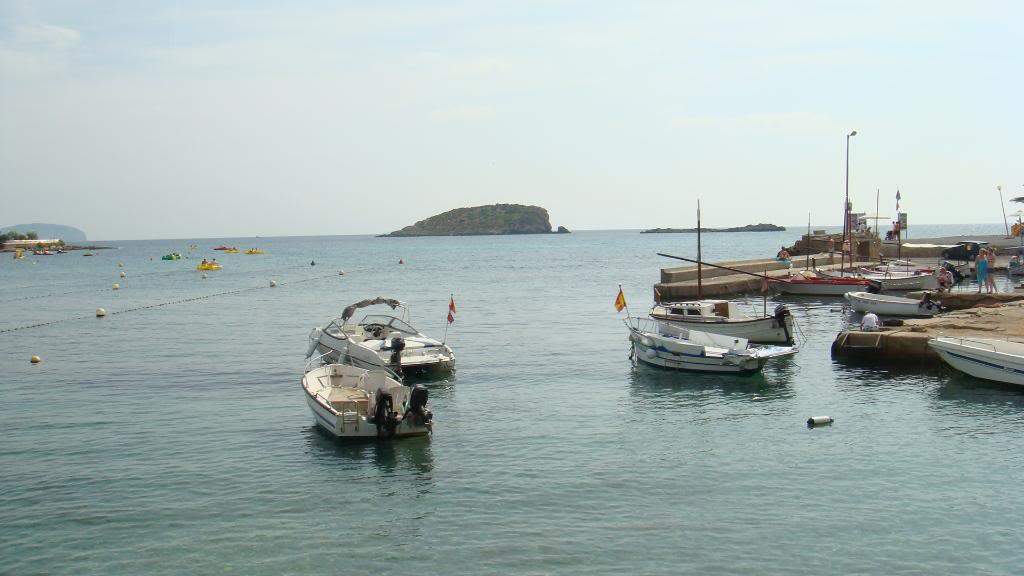 ai645.photobucket.com_albums_uu177_helenavm_Ibiza_DSC00334.jpg