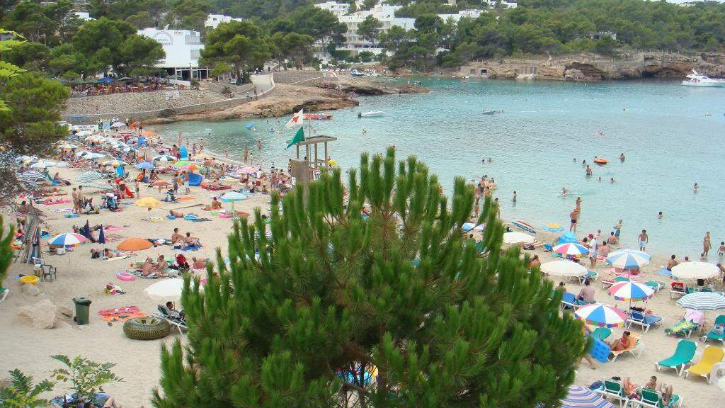 ai645.photobucket.com_albums_uu177_helenavm_Ibiza_DSC00349.jpg