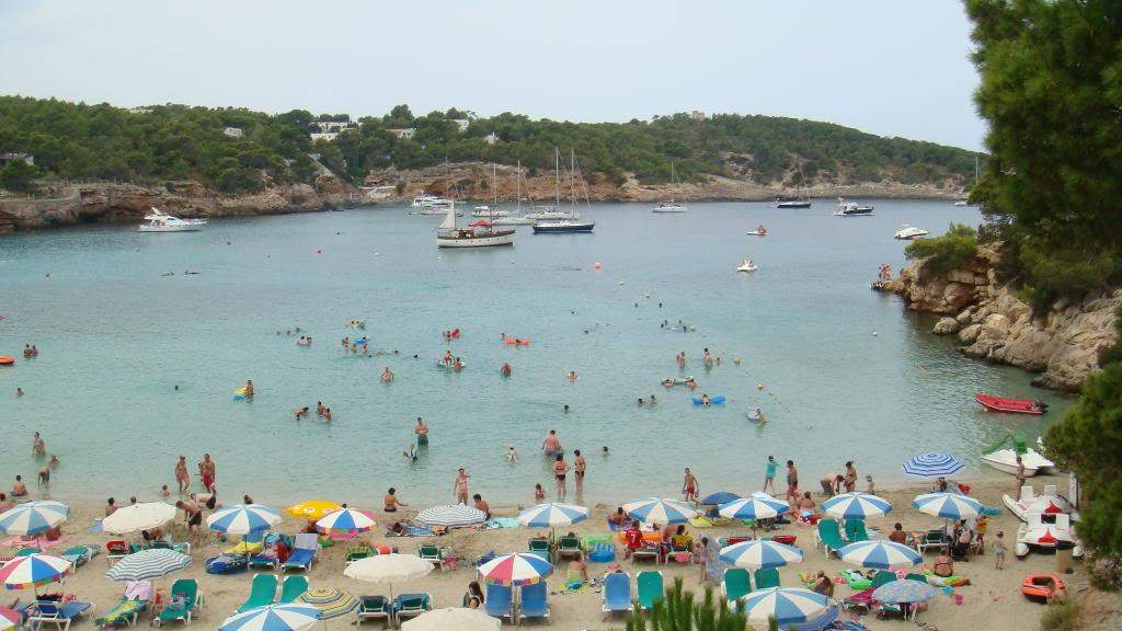 ai645.photobucket.com_albums_uu177_helenavm_Ibiza_DSC00350.jpg
