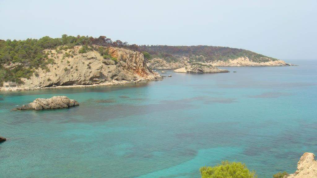 ai645.photobucket.com_albums_uu177_helenavm_Ibiza_DSC00365.jpg