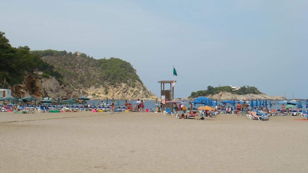 ai645.photobucket.com_albums_uu177_helenavm_Ibiza_DSC00371.jpg