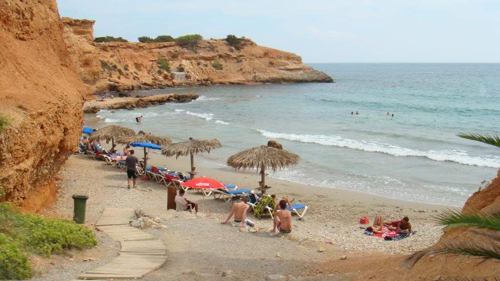 ai645.photobucket.com_albums_uu177_helenavm_Ibiza_DSC00442.jpg
