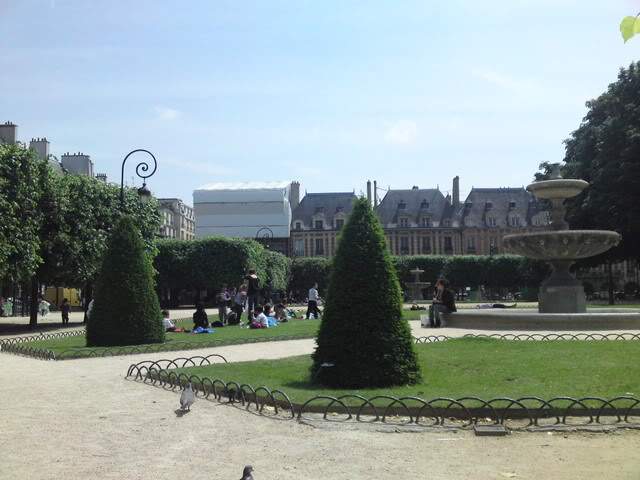 ai647.photobucket.com_albums_uu198_emcoliveira_Paris_113417.jpg