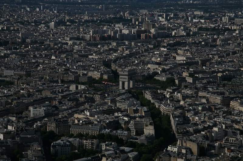ai647.photobucket.com_albums_uu198_emcoliveira_Paris_13_resize.jpg
