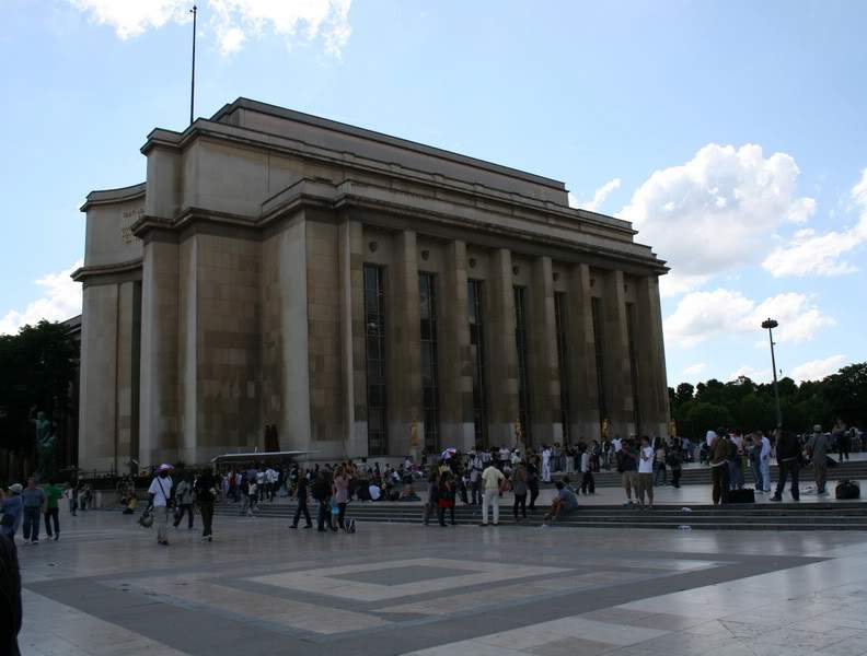 ai647.photobucket.com_albums_uu198_emcoliveira_Paris_2_resize.jpg