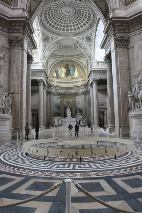 ai647.photobucket.com_albums_uu198_emcoliveira_Paris_34198_13234739265b9d2a31d67411aeda782dcae.jpg