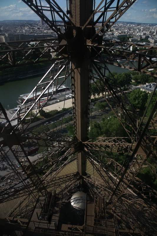 ai647.photobucket.com_albums_uu198_emcoliveira_Paris_7_resize.jpg