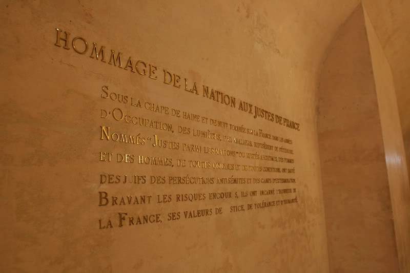 ai647.photobucket.com_albums_uu198_emcoliveira_Paris_IMG_4073_resize.jpg