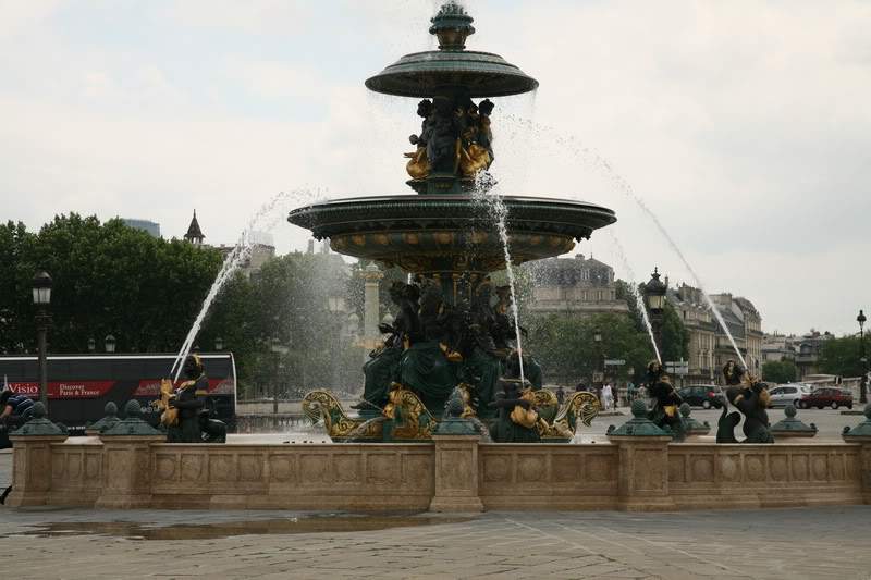 ai647.photobucket.com_albums_uu198_emcoliveira_Paris_IMG_7223_resize.jpg