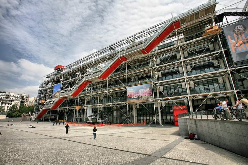 ai647.photobucket.com_albums_uu198_emcoliveira_Paris_Pompidou_resize.jpg