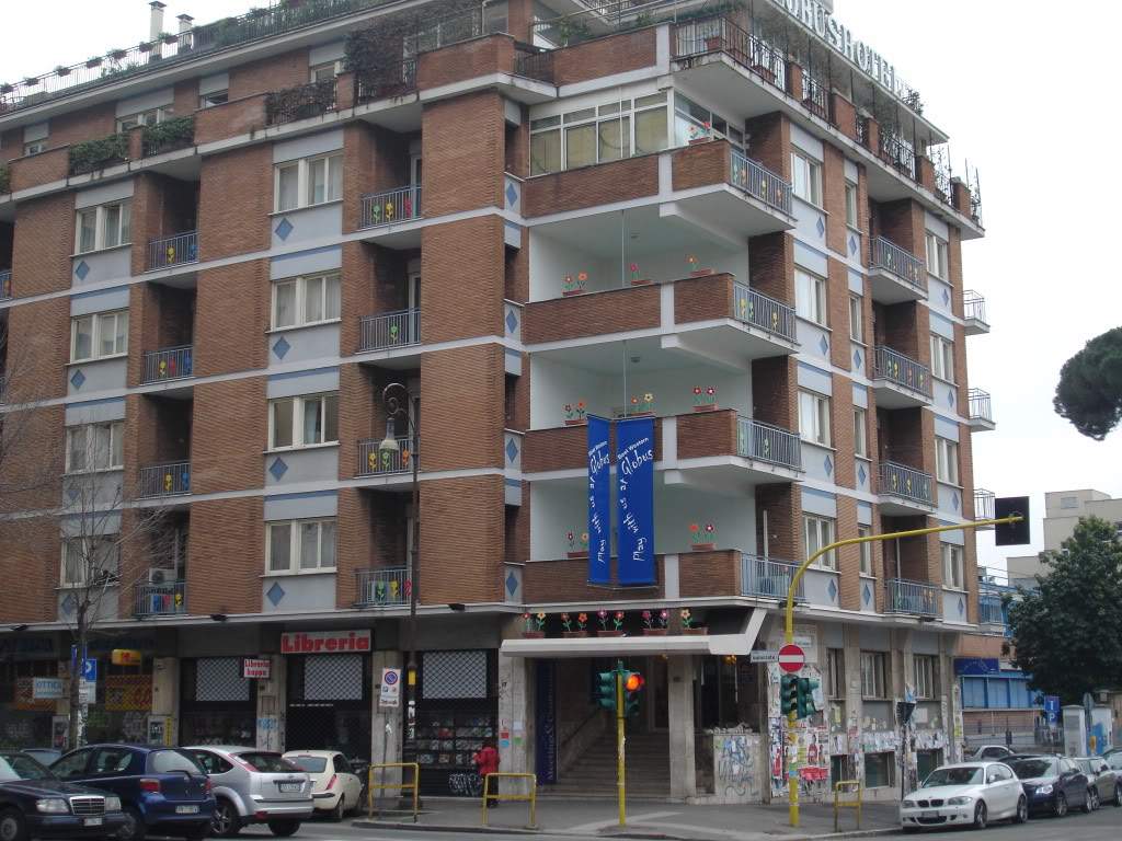 ai650.photobucket.com_albums_uu230_amvba_HotelBestWesternGlobus_Roma.jpg
