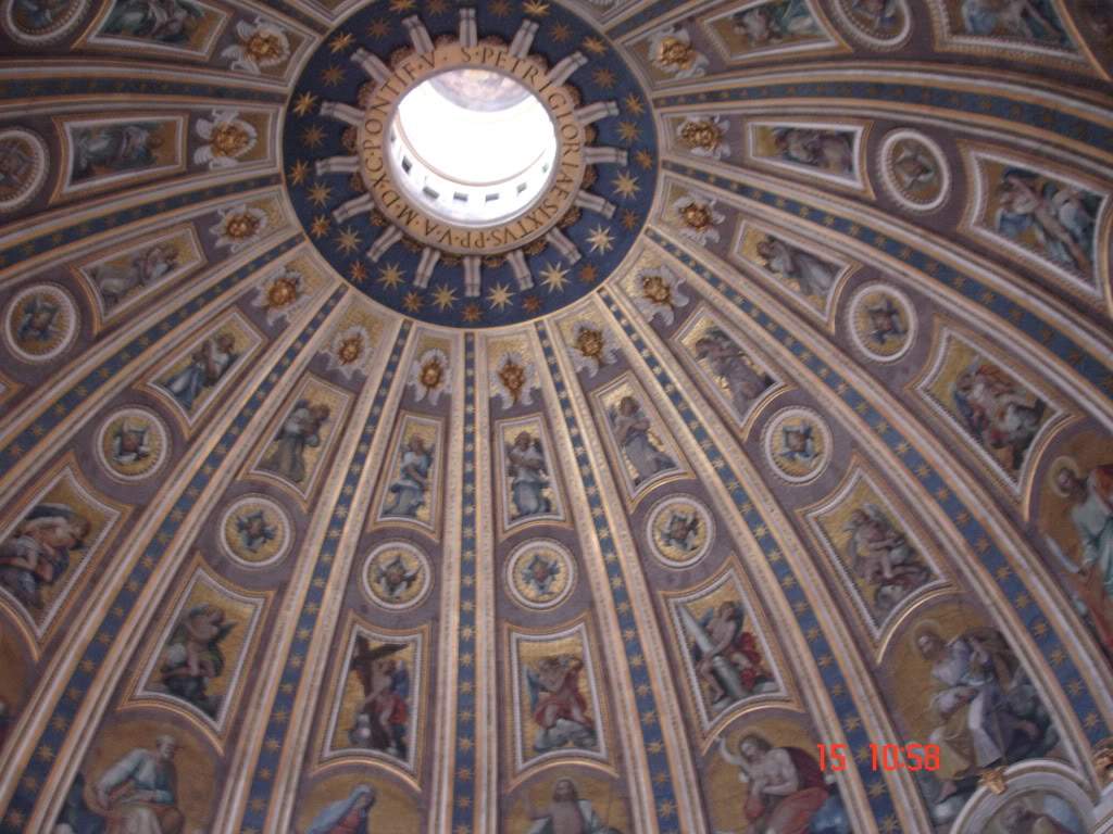 ai650.photobucket.com_albums_uu230_amvba_interiorcpulaBaslicaSPedro.jpg