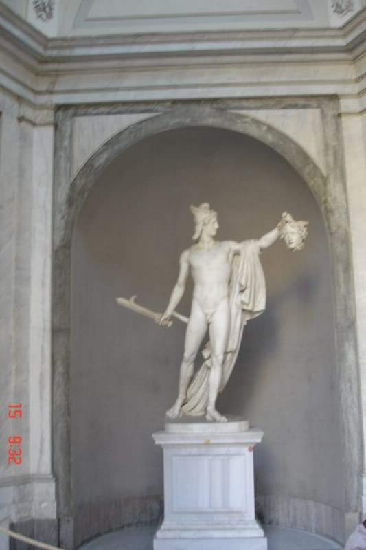 ai650.photobucket.com_albums_uu230_amvba_noVaticano800x600.jpg