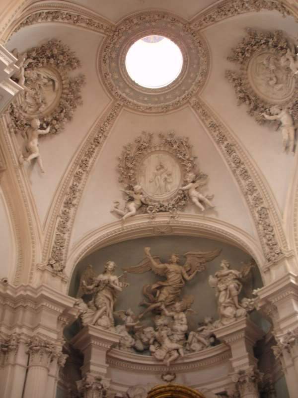 ai650.photobucket.com_albums_uu230_amvba_RomaFevereiro2010V112800x600.jpg