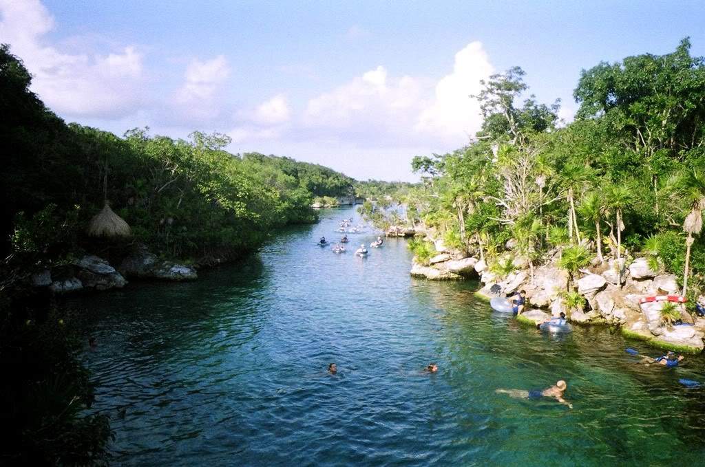 ai695.photobucket.com_albums_vv313_anamateus15_Xel_ha.jpg
