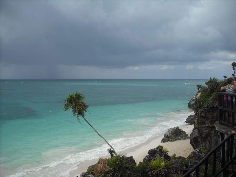 ai696.photobucket.com_albums_vv322_diasnuno_2009_tulum2.jpg