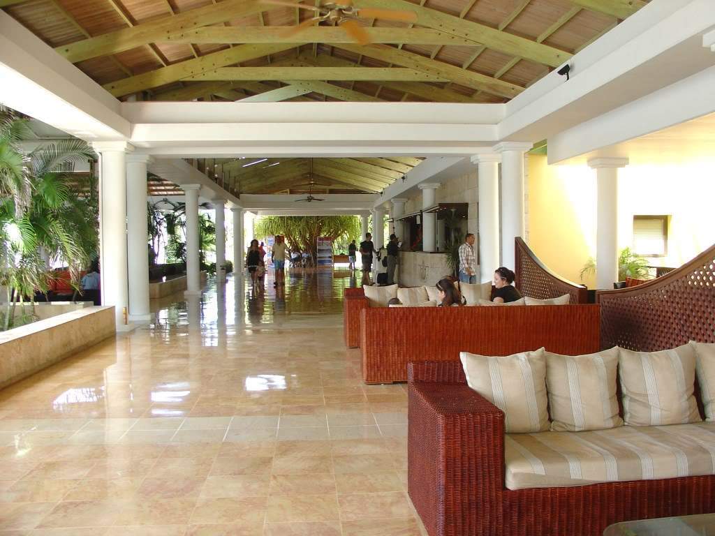 ai705.photobucket.com_albums_ww58_AndyCris_photo_RDPuntaCana2008204.jpg
