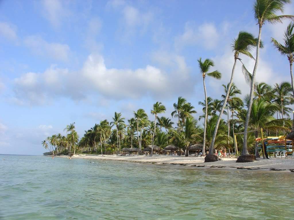 ai705.photobucket.com_albums_ww58_AndyCris_photo_RDPuntaCana2008241.jpg