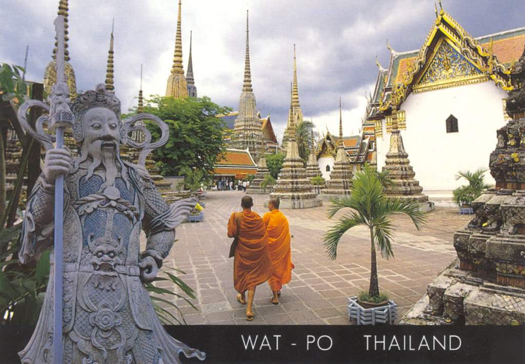 ai710.photobucket.com_albums_ww108_pbpinto_BKK_WatPo.jpg