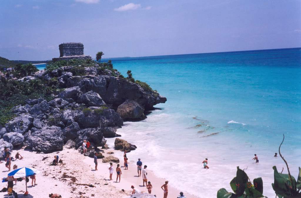 ai710.photobucket.com_albums_ww108_pbpinto_Tulum_RuinasMar.jpg
