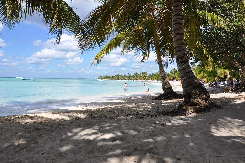 ai714.photobucket.com_albums_ww143_goldenmoon_photos_Saona_1.jpg