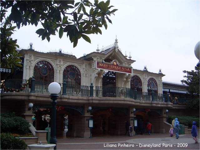 ai741.photobucket.com_albums_xx58_LilianaBunny_Disneyland_20Paris_Disney200972.jpg