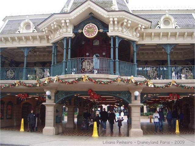 ai741.photobucket.com_albums_xx58_LilianaBunny_Disneyland_20Paris_Disney200973.jpg