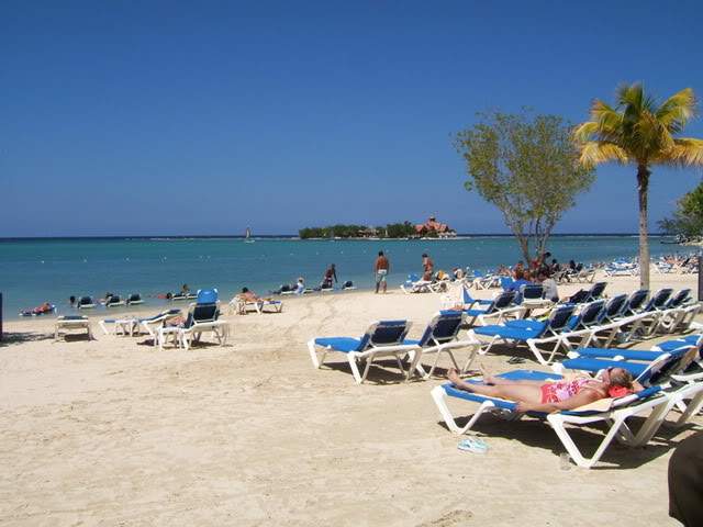 ai750.photobucket.com_albums_xx150_Fenix_99_Jamaica_JMK13.jpg