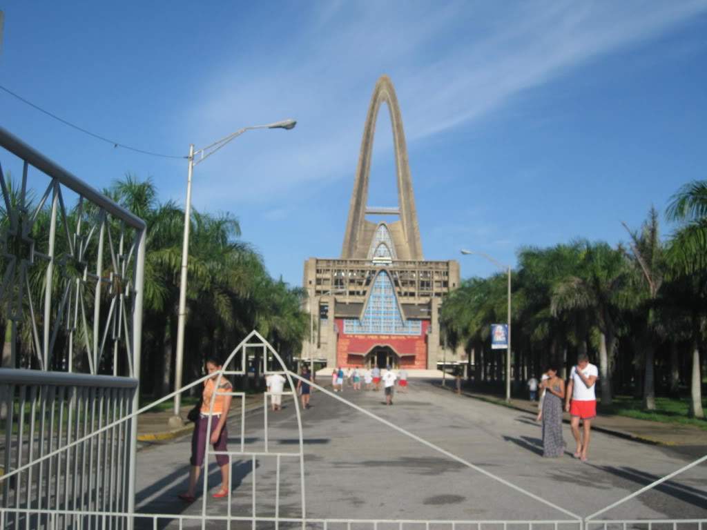 ai760.photobucket.com_albums_xx242_tzaveiro_11_IgrejaHiguey.jpg